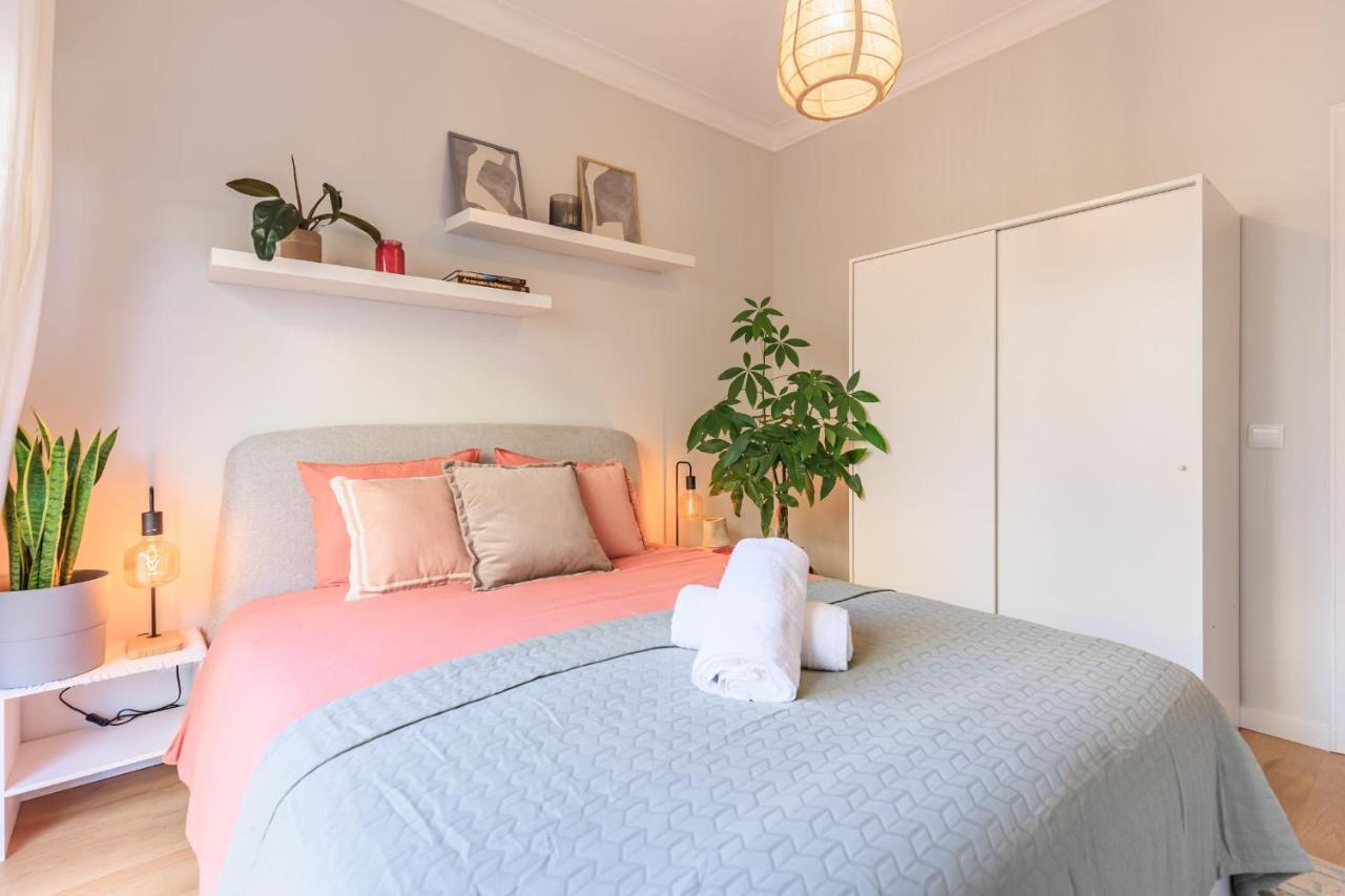 Enjoy Bonfim Central 2Br Renovated Apartment By Lovelystay Porto Luaran gambar